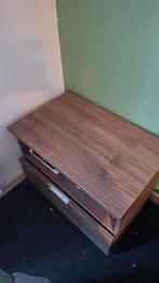 “Modern nachtkastje met lade en open vak”, Enlèvement