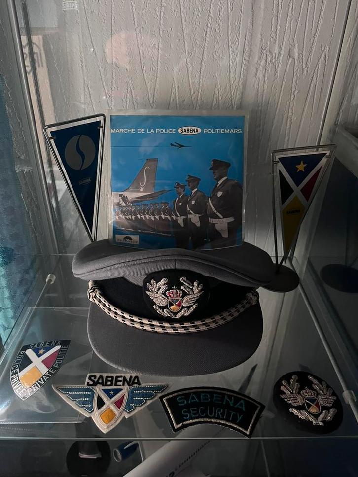 Sabena police privée. Rare lot: badges , plaque et képi ., Collections, Souvenirs Sabena, Comme neuf, Enlèvement