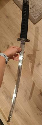Katana met standaard, Hobby en Vrije tijd, Kostuums, Theaterbenodigdheden en LARP, Ophalen, Zo goed als nieuw