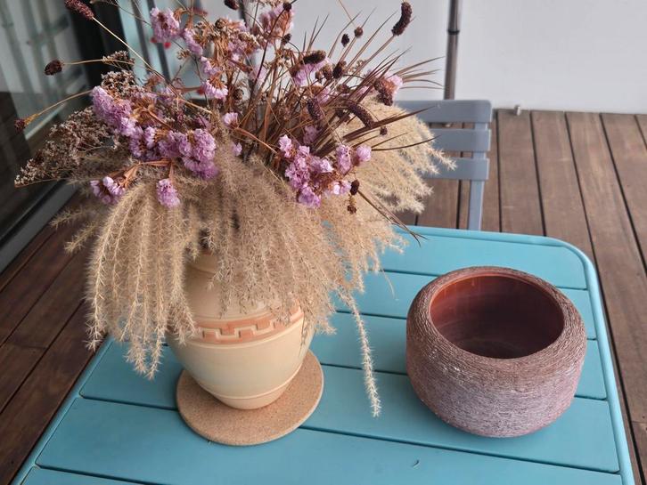 Twee mooie items voor maar 5 euro  in perfecte staat, Antiek en Kunst, Antiek | Vazen, Ophalen of Verzenden