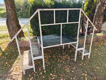 Ijzereren opstaptrap  beschikbaar voor biedingen