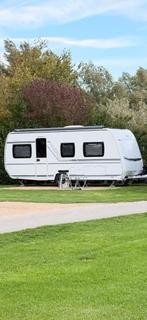 Fendt Apero 515sg  Blackline Nieuwstaat‼️, Caravans en Kamperen, Caravans, Rondzit, 7 tot 8 meter, Particulier, Fendt