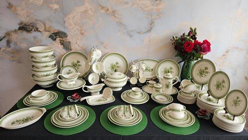 SERVIES MANUFACTURE ROYALE DE LA LOUVIERE. BOCH-BELGIUM, ROM, Huis en Inrichting, Keuken | Servies, Zo goed als nieuw, Compleet servies