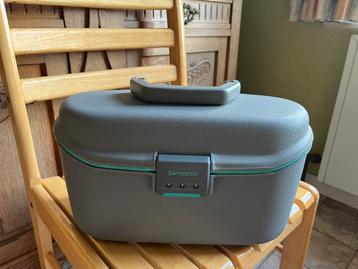 Beautycase SAMSONITE mooie staat beschikbaar voor biedingen