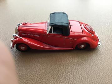 Voiture miniature Dinky Collection Triumph Dolomite 1939 beschikbaar voor biedingen