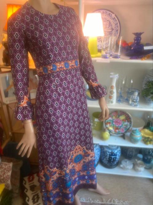 Betty Barclay vintage maxi jurk in zuivere scheerwol (S/36), Vêtements | Femmes, Robes, Enlèvement ou Envoi