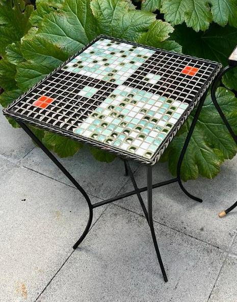 vintage bijzettafeltje smeedijzer + mozaïek tegeltjes, Antiek en Kunst, Antiek | Meubels | Tafels, Ophalen of Verzenden
