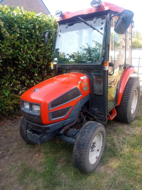 Kioti CK25 HST met cabine en papieren, Zakelijke goederen, Landbouw | Tractoren, tot 2500, Gebruikt, Ophalen
