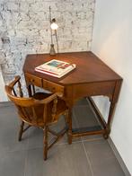 Leuke hoekbureau met stoel, Ophalen