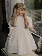 HELE GROTE ZWARE POP 60 CM  AL PORSELEIN  PRACHTIG STUK, Ophalen, Zo goed als nieuw, Pop