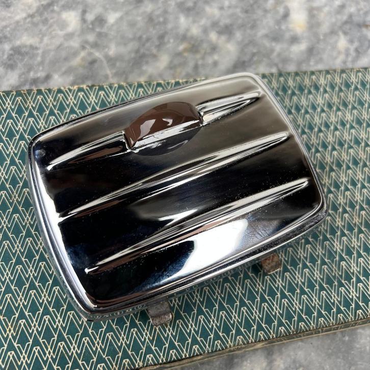 Cendrier VW Cabriolet 1955-1967 Beetle Brown bouton chromé, Autos : Divers, Accessoires de voiture, Utilisé, Enlèvement ou Envoi