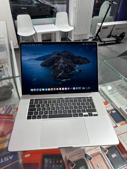 Macbook Pro 16 i9 16Go/1To AZERTY État magasin, Informatique & Logiciels, Pc & Câble réseau, Comme neuf