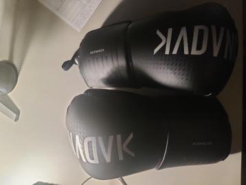 Équipements boxe - Gants + bandage - très bon état  beschikbaar voor biedingen