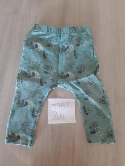 Stoffen broekje, maat 86, Kinderen en Baby's, Babykleding | Maat 86, Gebruikt, Jongetje, Broekje, Ophalen of Verzenden