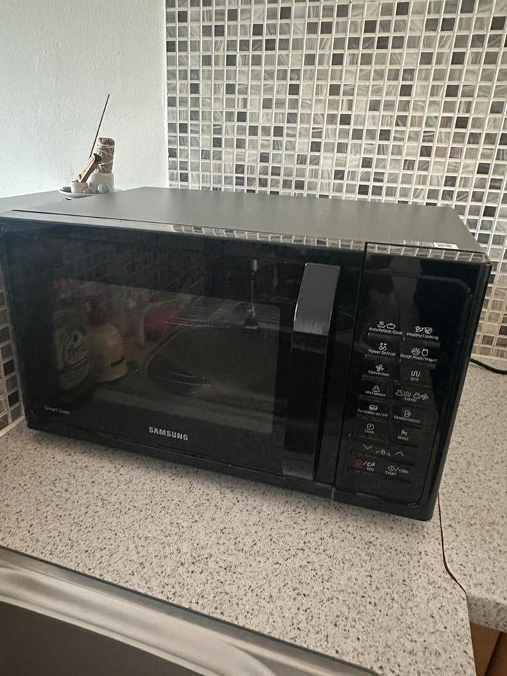 Samsung MC28H5015AK, Elektronische apparatuur, Microgolfovens, Zo goed als nieuw, Oven, Ophalen