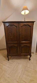 Antieke kast met deuren, Ophalen