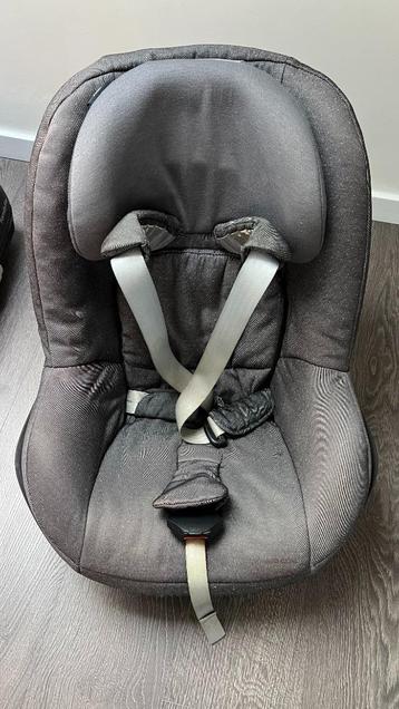 Maxi cosi Pearl autostoel met ISOFIX basis beschikbaar voor biedingen