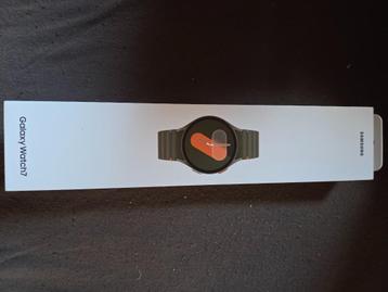 Montre Samsung Galaxy watch 7 (44mm) beschikbaar voor biedingen