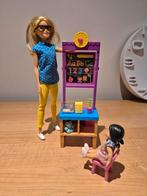 BARBIE DEVANT LA SALLE DE CLASSE, Enlèvement ou Envoi, Barbie