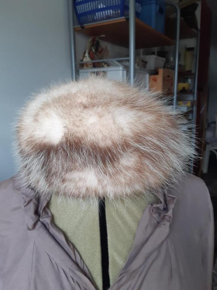 Toque dame : fourrure - tour de tête 56 cm, Vêtements | Femmes, Chapeaux & Casquettes, Enlèvement ou Envoi