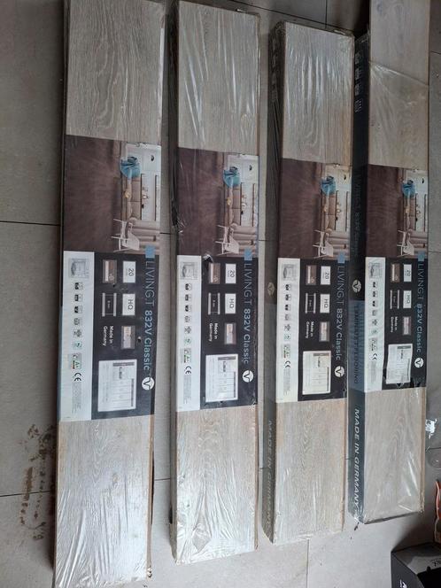 laminate neuf - parquets stratifié clips facile, Huis en Inrichting, Stoffering | Vloerbedekking, Nieuw, Grijs