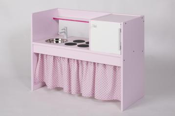 Nieuwe houten keuken voor kinderen beschikbaar voor biedingen