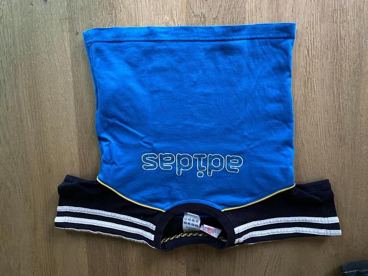 Adidas T-shirt blauw zwart maat 98, Enfants & Bébés, Vêtements enfant | Taille 98, Utilisé, Garçon, Chemise ou À manches longues