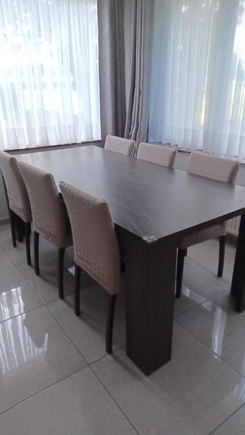 eettafel en stoelen, Enlèvement