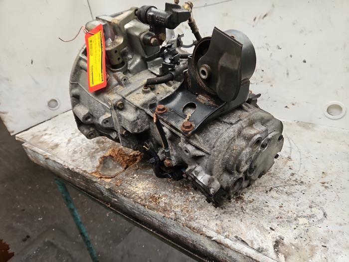 Versnellingsbak van een Nissan Almera Tino, Auto-onderdelen, Transmissie en Toebehoren, Nissan, Gebruikt, 3 maanden garantie, Ophalen of Verzenden