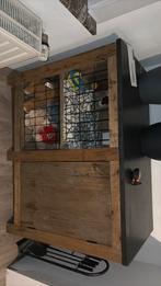 Zelfgemaakte hondenbench/ kast 2 stuks, Ophalen, Gebruikt