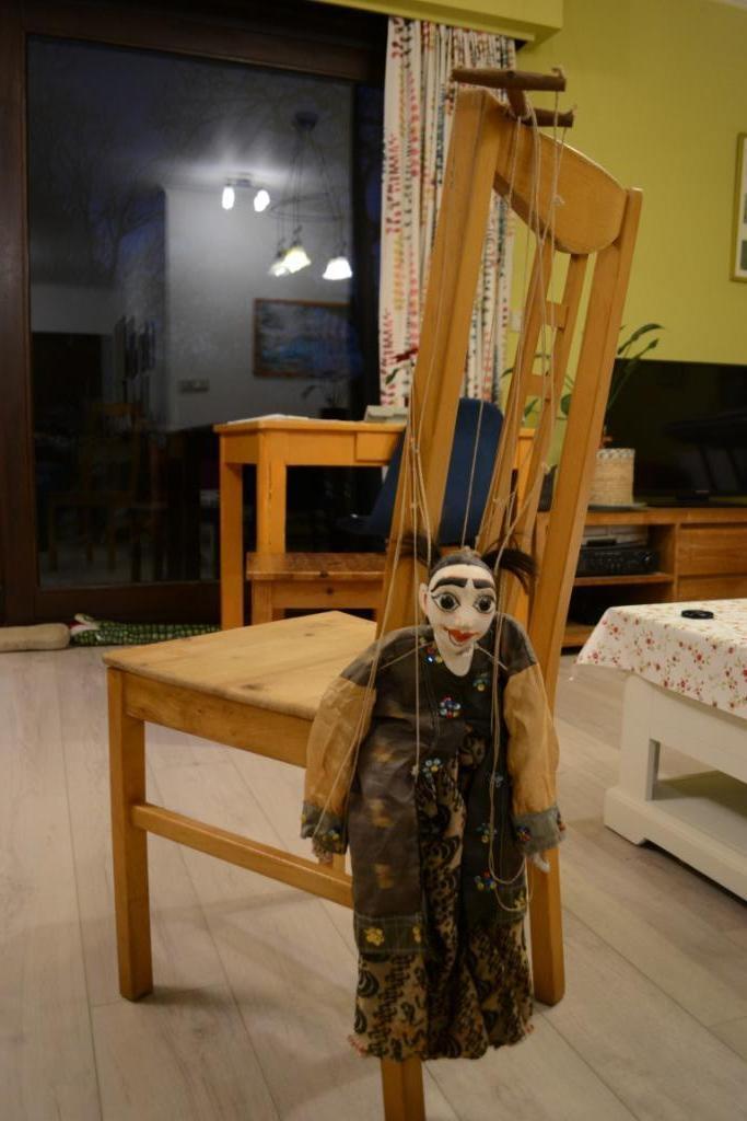 Poupée en fil de bois faite à la main, marionnette, Collections, Poupées, Comme neuf, Poupée, Enlèvement ou Envoi