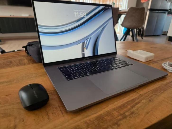MacBook Pro 16”, 16GB RAM, 1TB SSD – Retina Display, Computers en Software, Apple Macbooks, Gebruikt, MacBook, 16 inch, 1 TB of meer