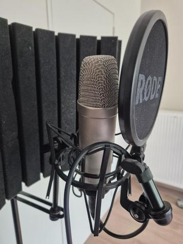 Rode NT1 + Statief, Enlèvement, Comme neuf, Micro studio