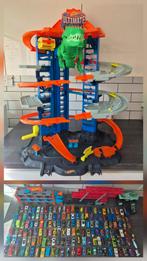 Lot HotWheels:Garage,157 voitures,2camions,1Monster Truck, Ophalen, Gebruikt