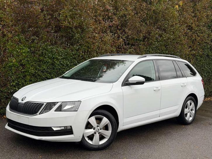 Skoda Octavia SW 1.6 TDi+NAVI+AIRCO+DISTRI OK+CARNET+EURO 6B, Auto's, Skoda, Bedrijf, Te koop, Octavia, Airconditioning, Bluetooth
