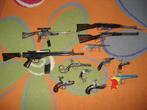 Lot pistols et carabines porte clefs à amorces, Enlèvement ou Envoi
