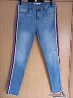 Jeans broek Zara maat 38, Kleding | Dames, Broeken en Pantalons, Lang, Blauw, Maat 38/40 (M), Ophalen of Verzenden