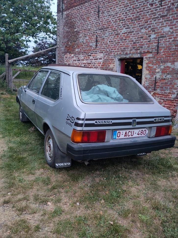 Volvo 343 de 1978 avec peinture et autocollants d'origine, Autos, Volvo, Entreprise, Toit ouvrant, Essence, Coupé, 3 portes, Automatique