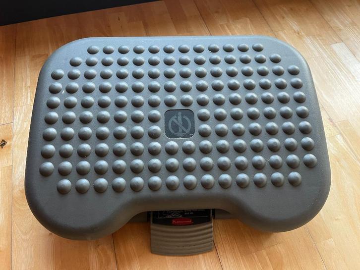 Repose-pieds réglable - ergonomique - RUBBERMAID, Maison & Meubles, Chaises de bureau, Utilisé, Gris, Ergonomique, Enlèvement