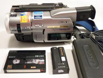 Sony Digital 8 TRV110E, accu, adapter, opnemen-digitaliseren beschikbaar voor biedingen