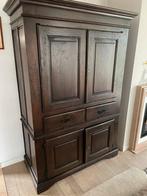 Prachtige kast in massief hout, Ophalen, Zo goed als nieuw