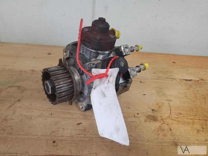 Ford Fiesta Transit Courier 1.5 1.6 tdci brandstofpomp €150, Auto-onderdelen, Brandstofsystemen, Ford, Gebruikt, Ophalen of Verzenden