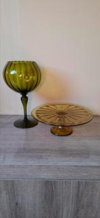 Vintage gekleurd sierglas en taartschotel, Antiek en Kunst, Ophalen