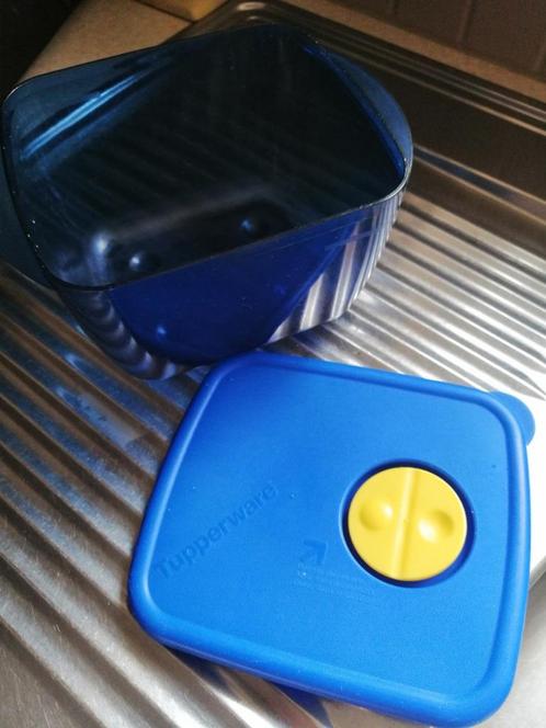 Tupperware deksel, Huis en Inrichting, Keuken | Tupperware, Gebruikt, Overige typen, Blauw, Ophalen of Verzenden