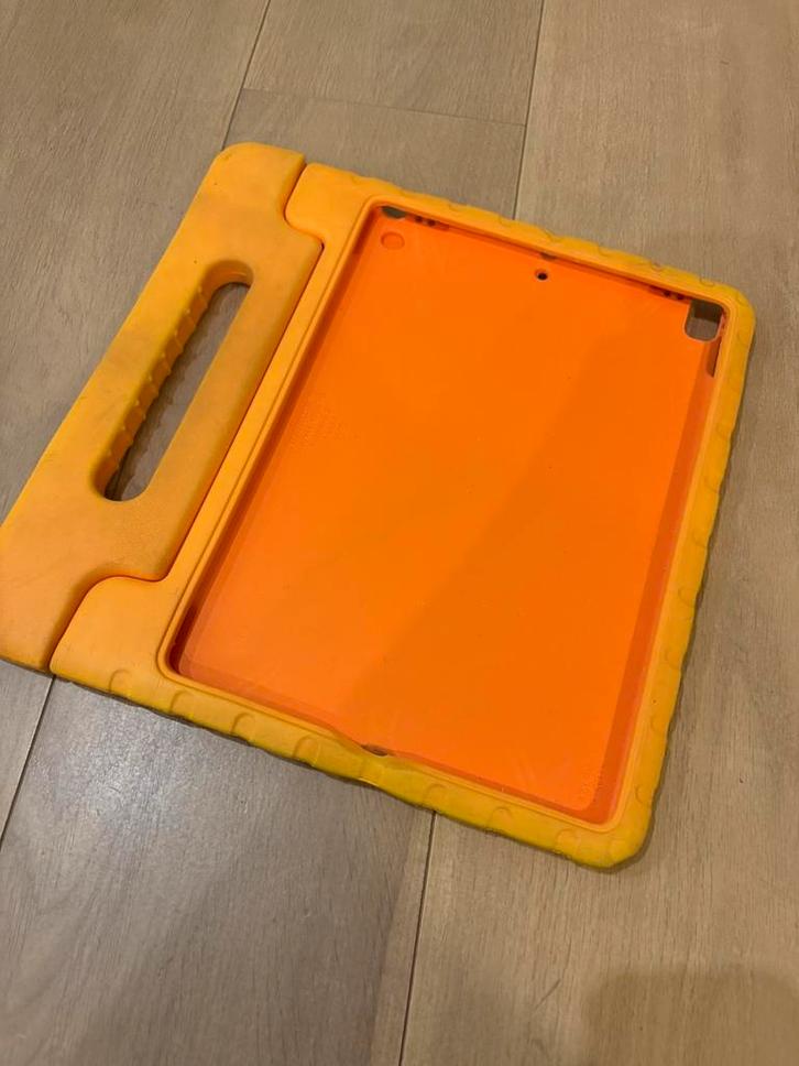 Coque antichoc orange avec poignée et support pour iPad Pro, Computers en Software, Tablet-hoezen, Zo goed als nieuw, Bescherming achterkant