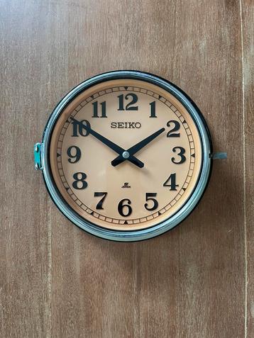 Horloge de navire SEIKO ancienne et authentique