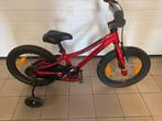 Kinderfiets Specialized rood, Fietsen en Brommers, Fietsen | Kinderfietsjes, Ophalen, Zo goed als nieuw, Zijwieltjes