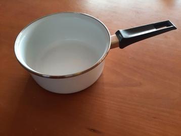 Kookpotje. beschikbaar voor biedingen