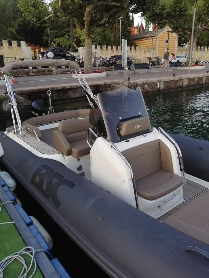 Bsc 780 Ebony mercury 250, Watersport en Boten, Speedboten, Zo goed als nieuw, 6 meter of meer, Benzine, 200 pk of meer, Overige materialen