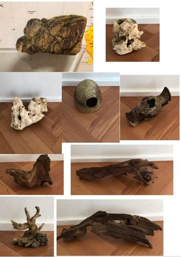 Diverse aquariumdecoraties/boomstammen/maanstenen beschikbaar voor biedingen